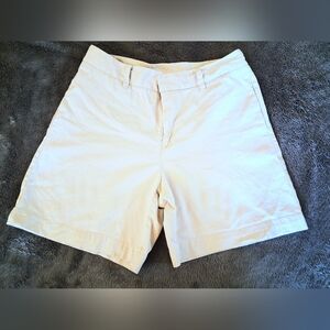 Gap 5" Downtown Khaki Shorts In Womens Size 10